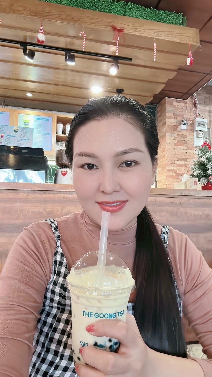 Hoa hậu Kim Thoa bolero lan tỏa cảm xúc sâu sắc