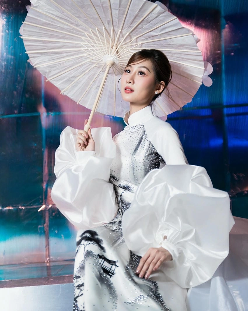 Hoa hậu Võ Quế Anh đại diện Việt Nam đầy tự hào