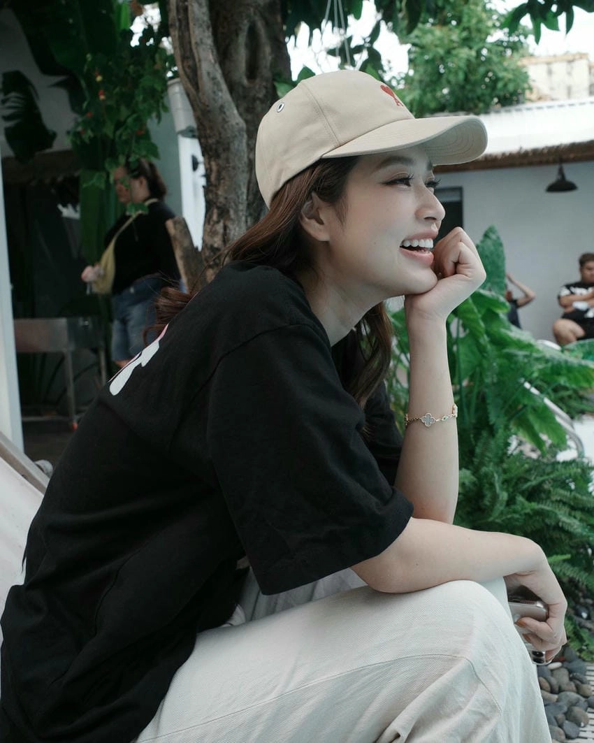 Đoàn Thiên Ân là ai? Nàng hậu vượt khó vươn lên