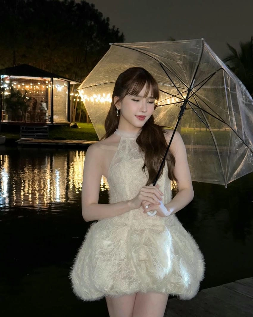 Thiều Bảo Trâm và bạn trai từng lộ nhiều nghi vấn