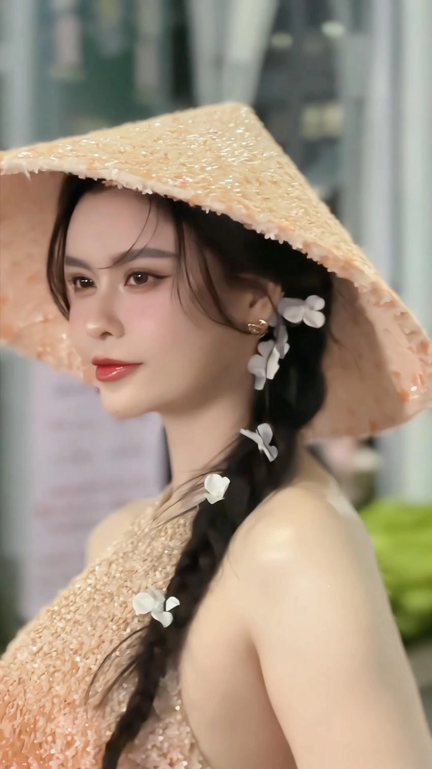Chiều cao Trương Quỳnh Anh, 1m63 chuẩn dáng nghệ sĩ