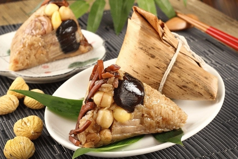 Truyền Thuyết và Lịch Sử Ra Đời