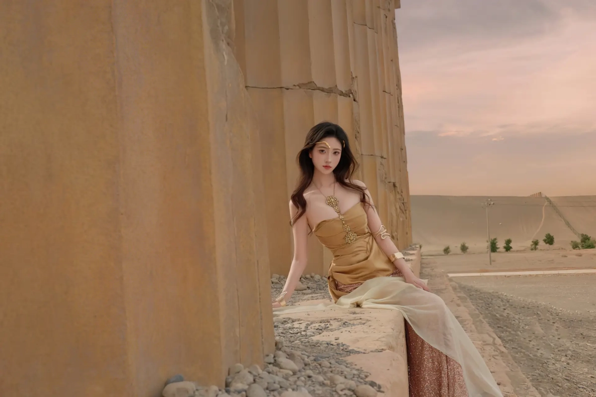 Anh trai bóp vú em gái cảnh thân mật sexy gợi cảm đốt cháy giác quan