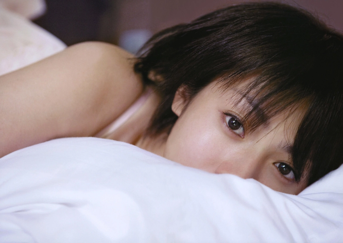 Fukada Kyoko tỏa khí chất gợi cảm