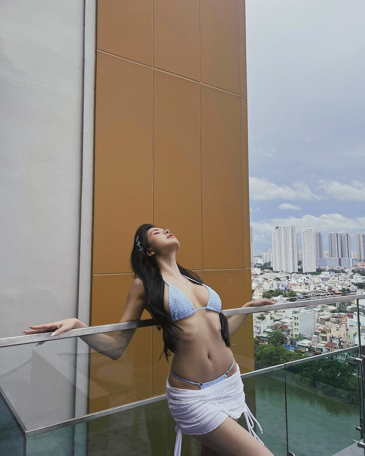 Gái xinh vú to ko che nóng bỏng sexy cuốn hút nude quyến rũ