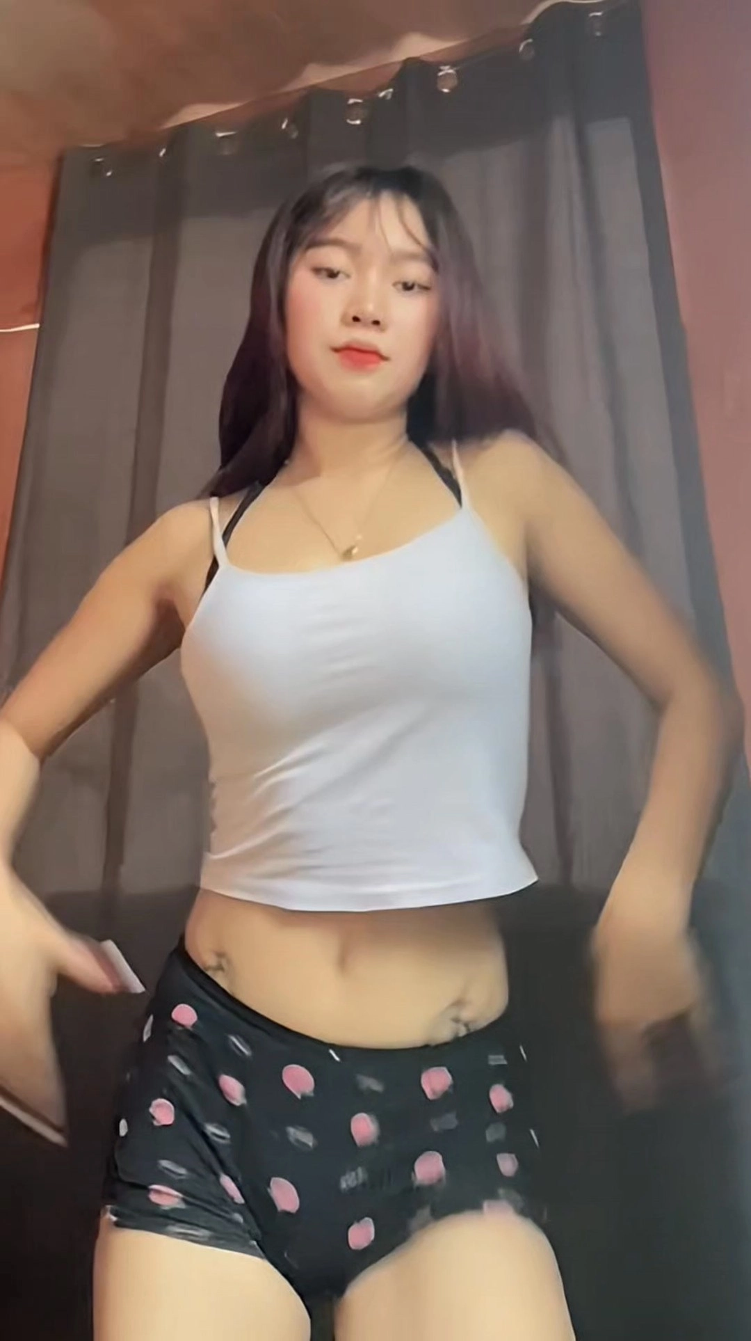 Gái xinh vú to xxx sexy nóng bỏng cuốn hút nội dung dục vọng mê ly