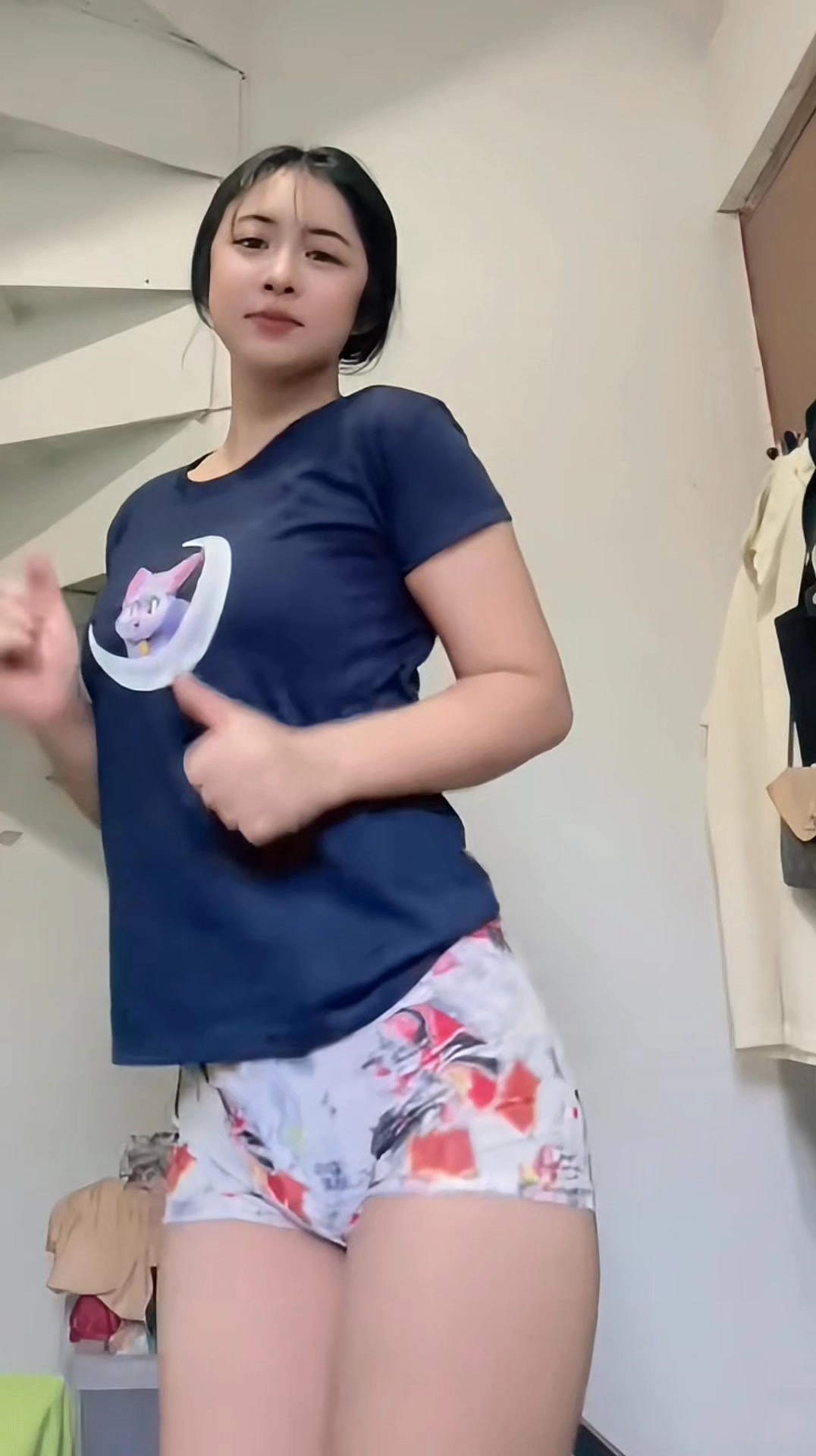 Gái việt xinh vú to sexy nóng bỏng cuốn hút nét á đông mê hoặc