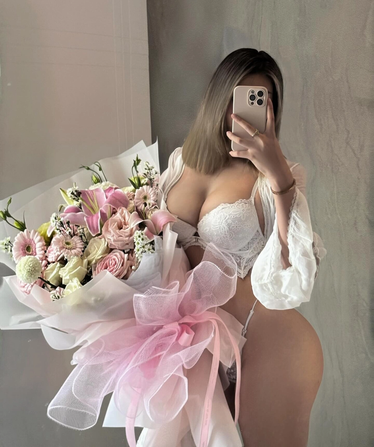 Hình gái bikini nóng bỏng sexy thân hình cuốn hút mê hoặc mọi ánh nhìn