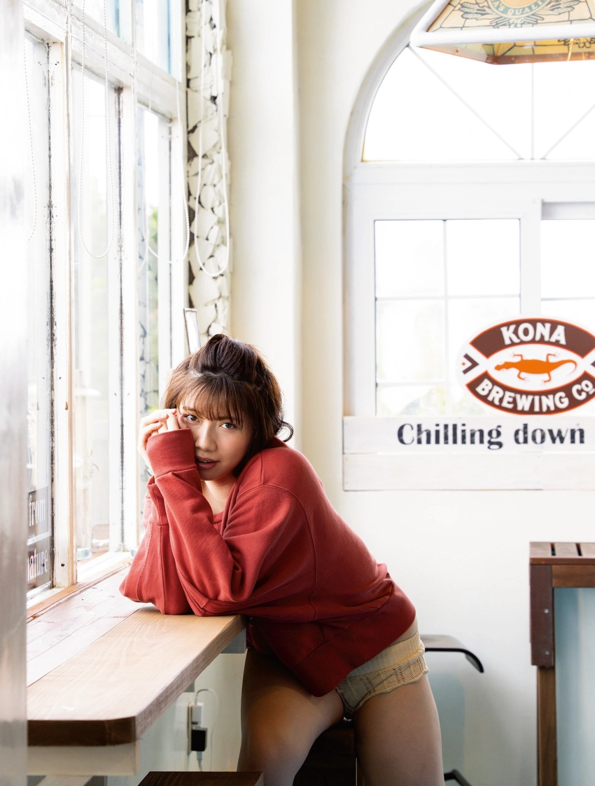 Ishihara Hope đẹp thanh thoát đầy mê hoặc