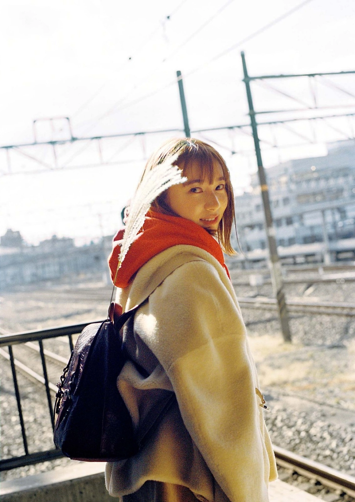 Shiori Sato đẹp nổi bật ở mọi góc chụp