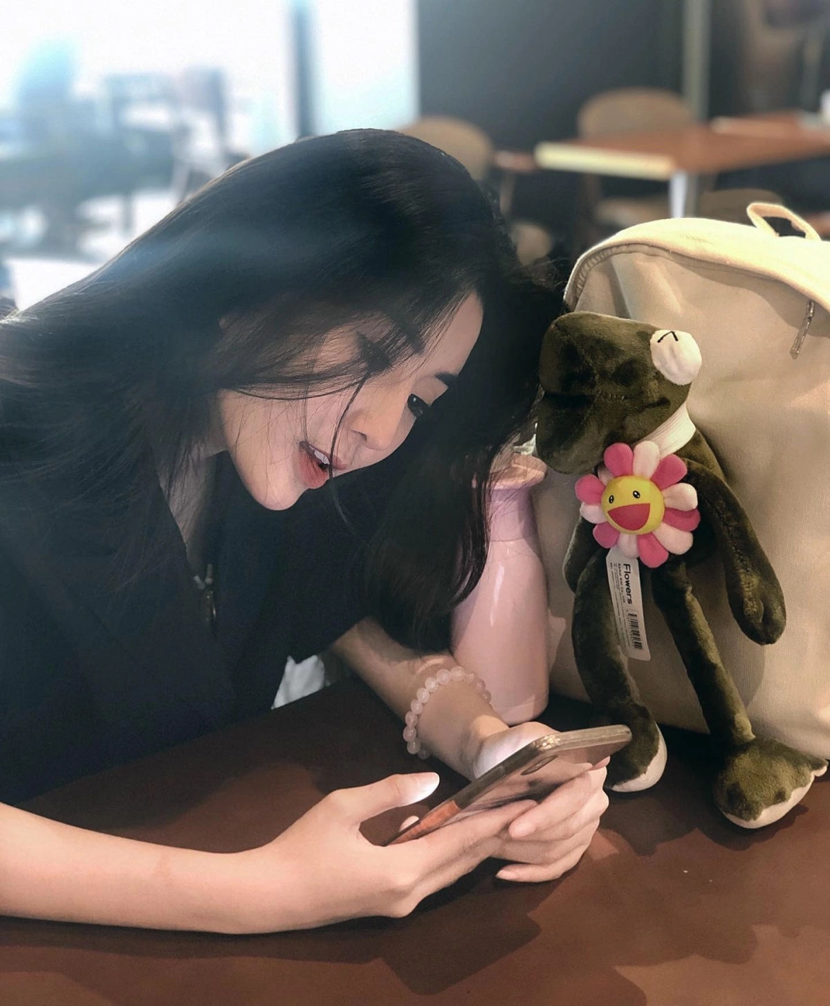 Lam lucky khoe hàng sexy nóng bỏng cuốn hút thân hình quyến rũ mê hoặc