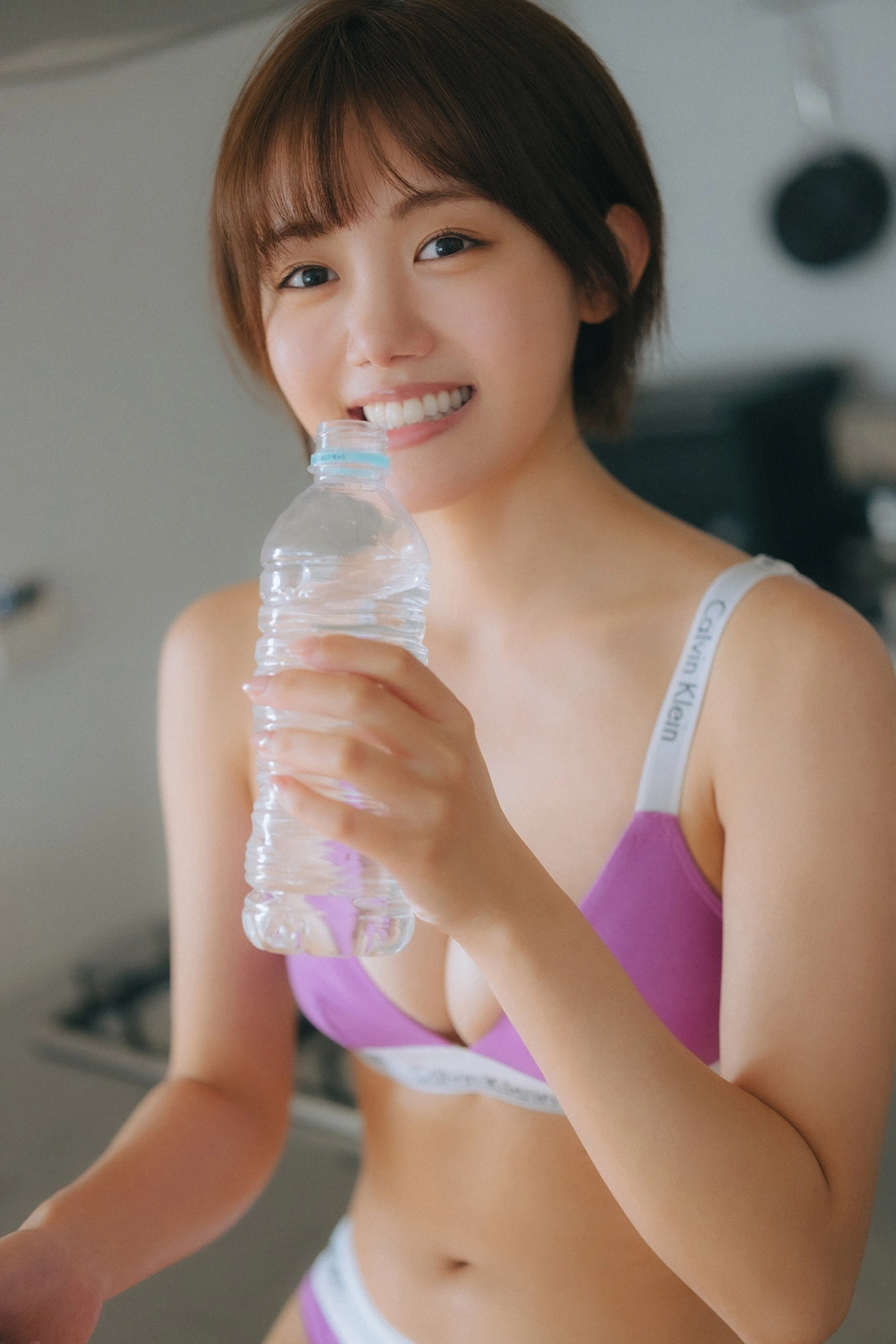 Sức hút Tachibana Shion lan tỏa mạnh mẽ