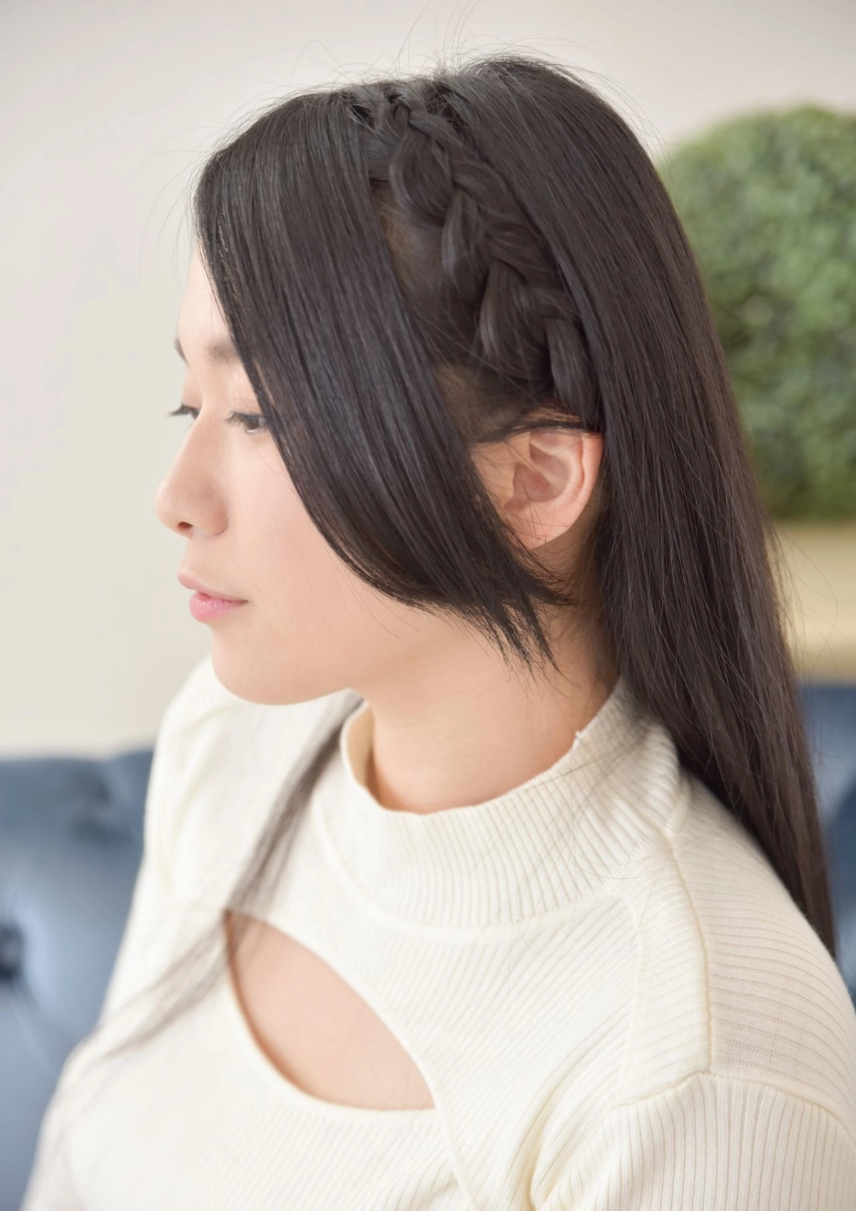 Tomoe Yamanaka rực lửa với thần thái sexy