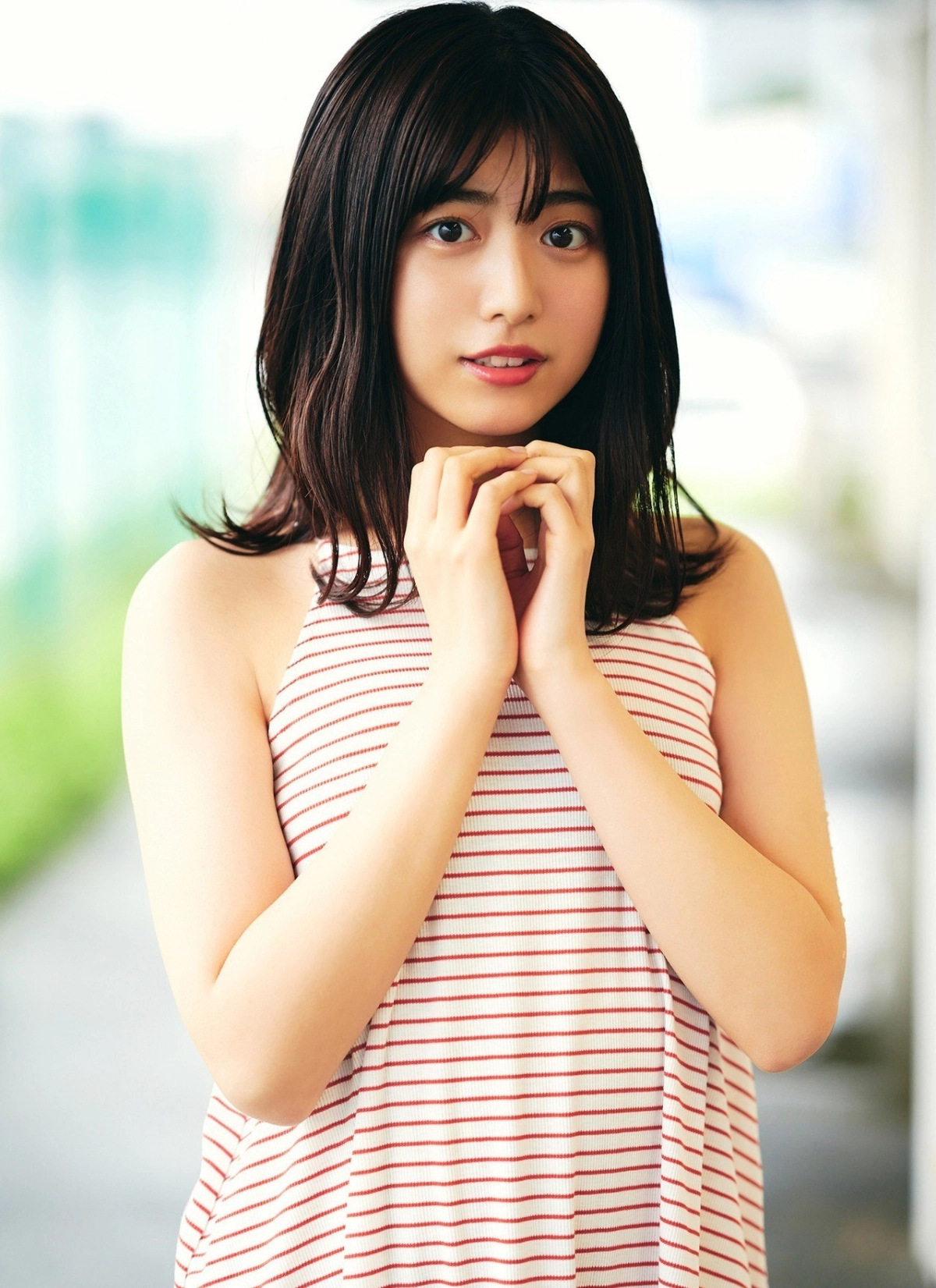 Yoshida Risakura gây ấn tượng từ cái nhìn đầu