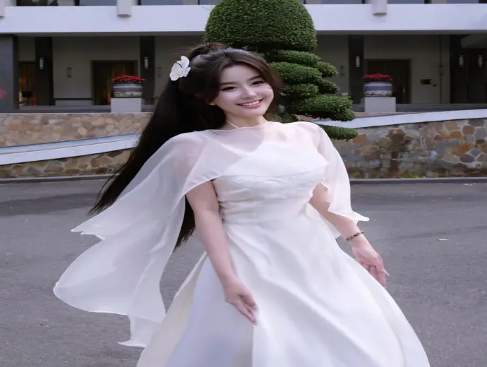 Nude khoe hàng gợi cảm cuốn hút khó cưỡng lại ngay