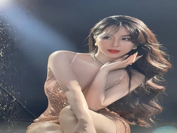 Sex khoe hàng thủ dâm gợi cảm cuốn hút khó cưỡng lại ngay