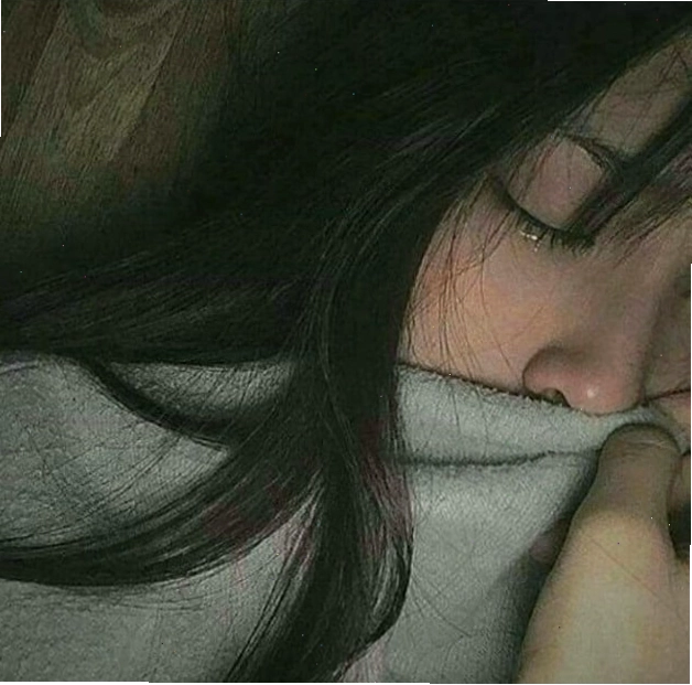 Hình ảnh thất tình nức nở