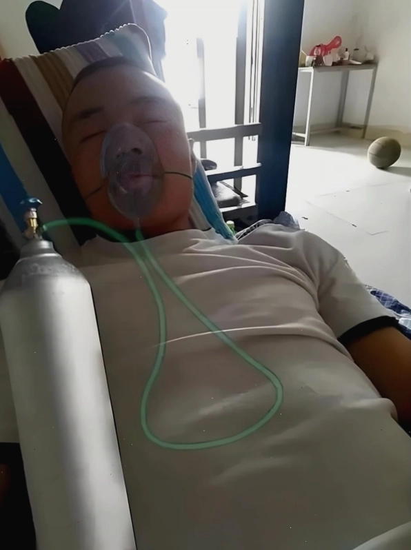 khỉ thở oxy meme