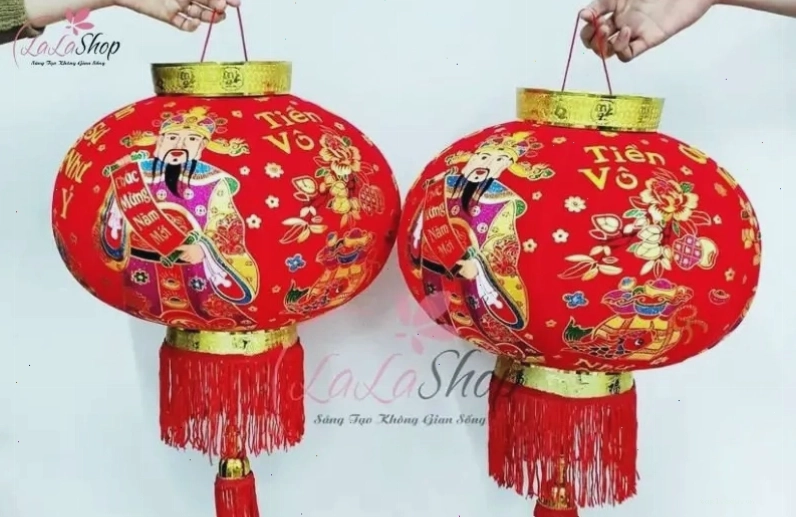 Lồng đèn trang trí Tết lung linh sắc màu