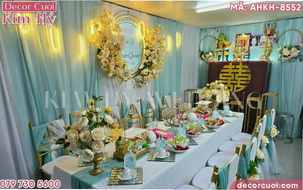 Mẫu trang trí gia tiên màu xanh lá cây