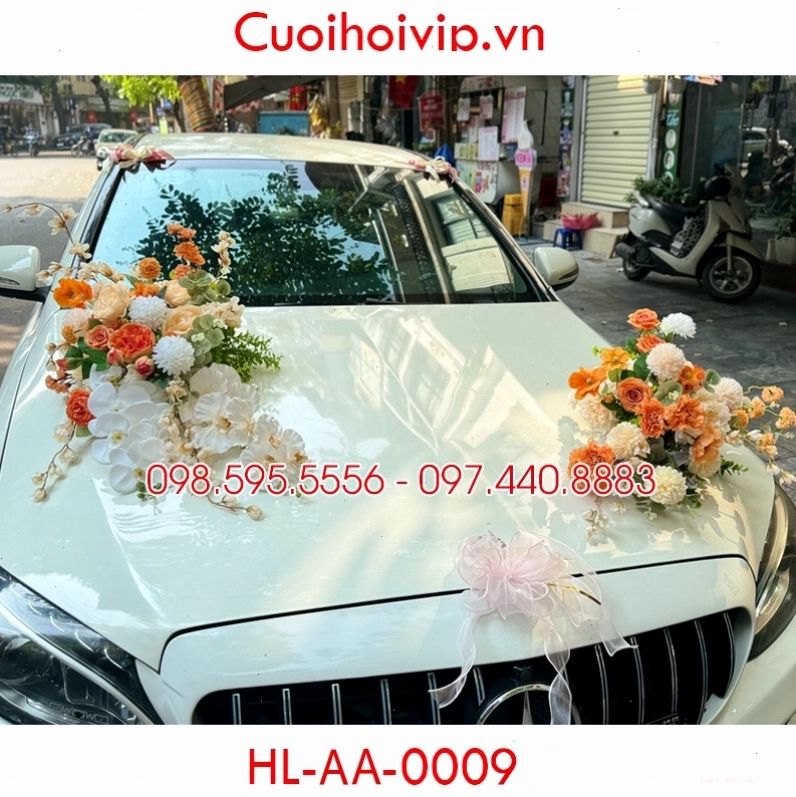Mẫu trang trí xe hoa theo phong cách nhẹ nhàng với hoa lụa pastel