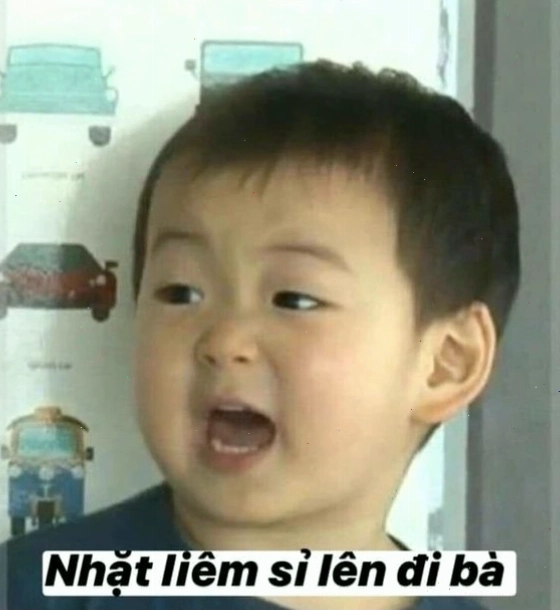 Meme em bé cãi nhau thể hiện sự tinh nghịch