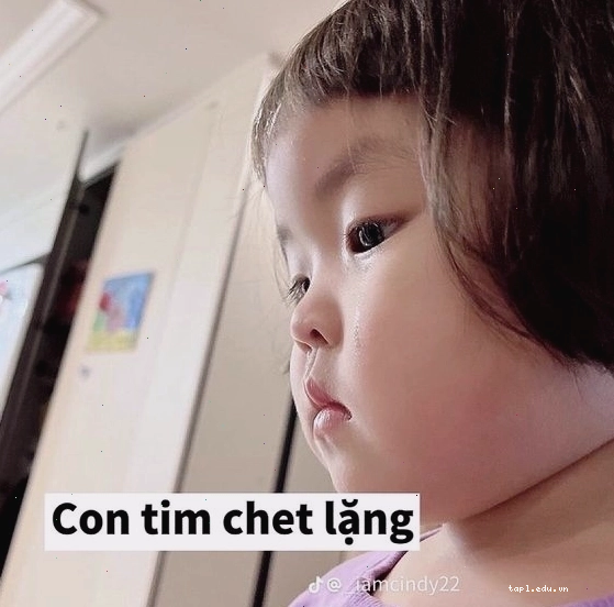 Meme em bé với biểu cảm sốc nặng khi chứng kiến điều bất ngờ