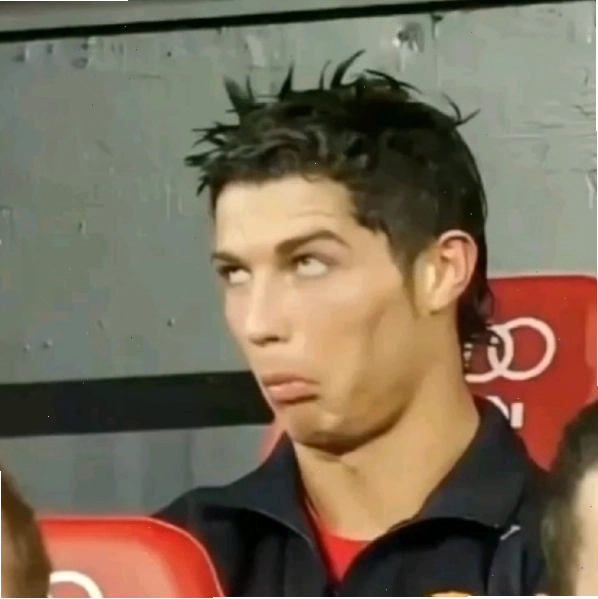 Meme Ronaldo hài hước