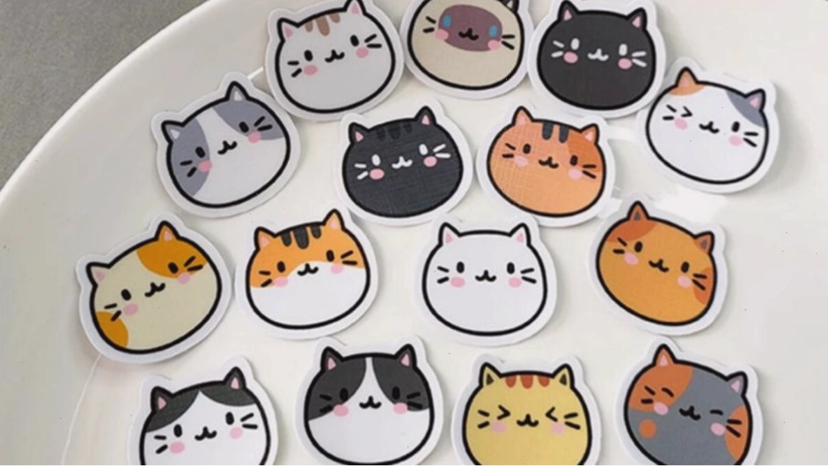 Mèo cute chibi hoạt hình với màu sắc tươi sáng và đường nét ngộ nghĩnh