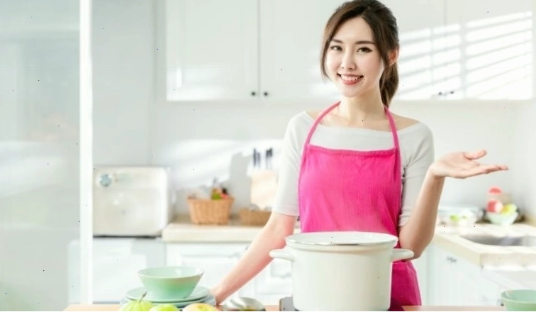 Mẹo xử lý món ăn bị mặn với chanh