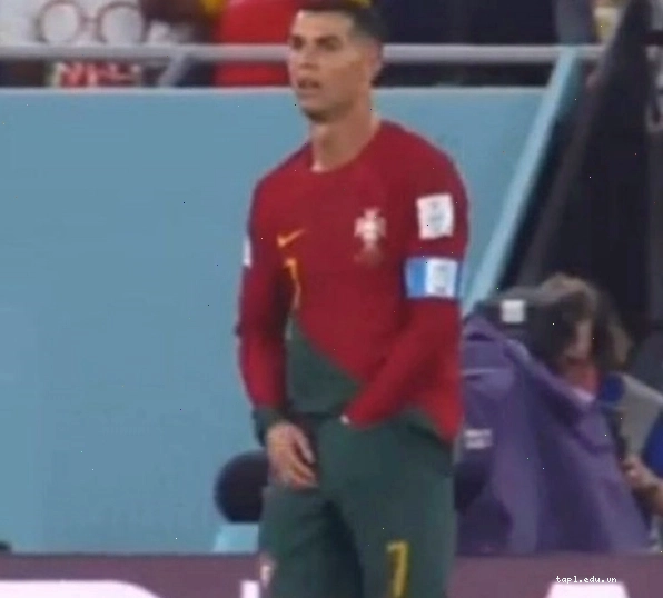 Ronaldo meme thất vọng