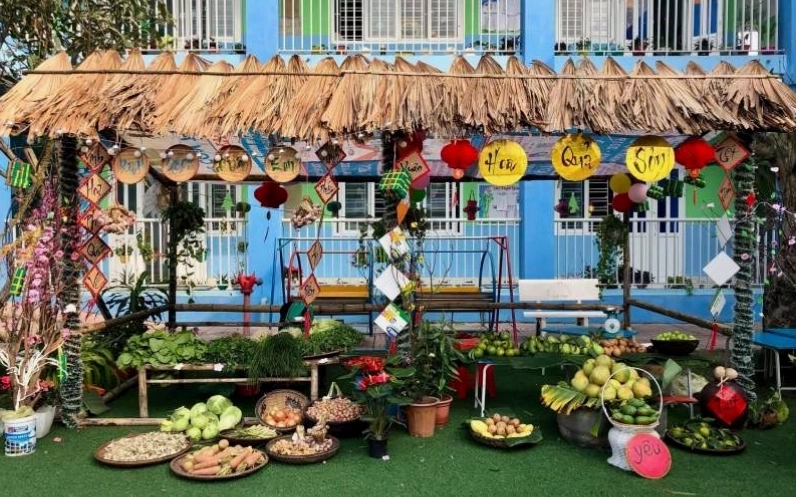 Trang trí gian hàng Tết theo chủ đề độc đáo