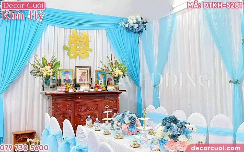 Tủ thờ tổ tiên thêm phần nổi bật với không gian lễ gia tiên tone xanh biển