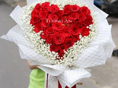 1 Bông Hoa Hồng Có Ý Nghĩa Gì? Khám Phá Thông Điệp Tình Yêu Sâu Sắc