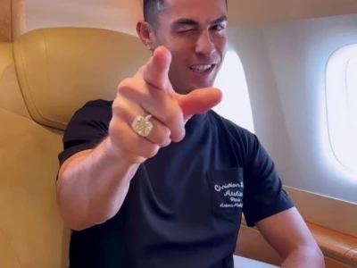 Khám Phá Bộ Sưu Tập Ronaldo Meme Bựa Nhất 2026 Cho Fan CR7